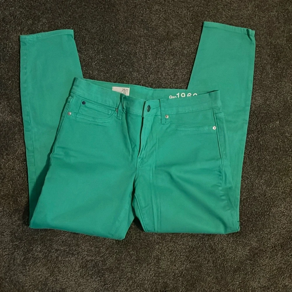 Gap 1969 pretty color legging jean